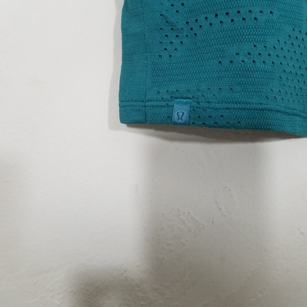 Lululemon Tank Top - Picture 3 of 3